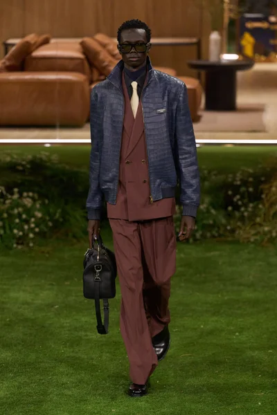 Look 56